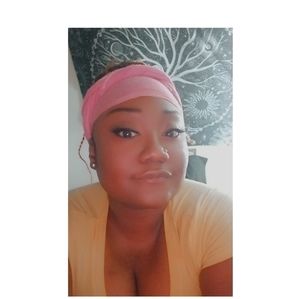 Meet your Posher, Anise